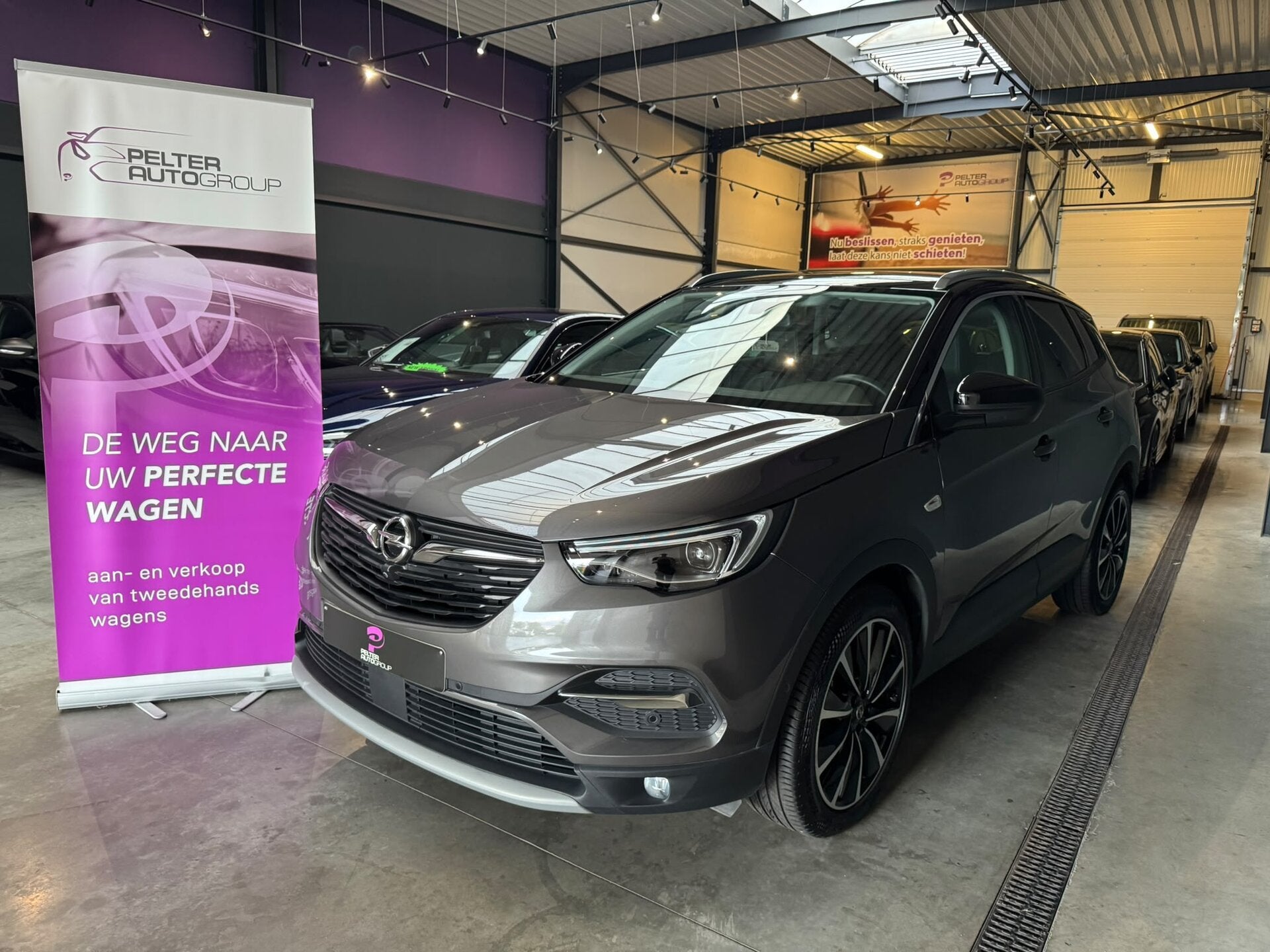 Opel Grandland X 1.2i Automaat Innovation Leder GPS Camera, Auto's, 118 g/km, 1199 cc, 0 kg, Bedrijf