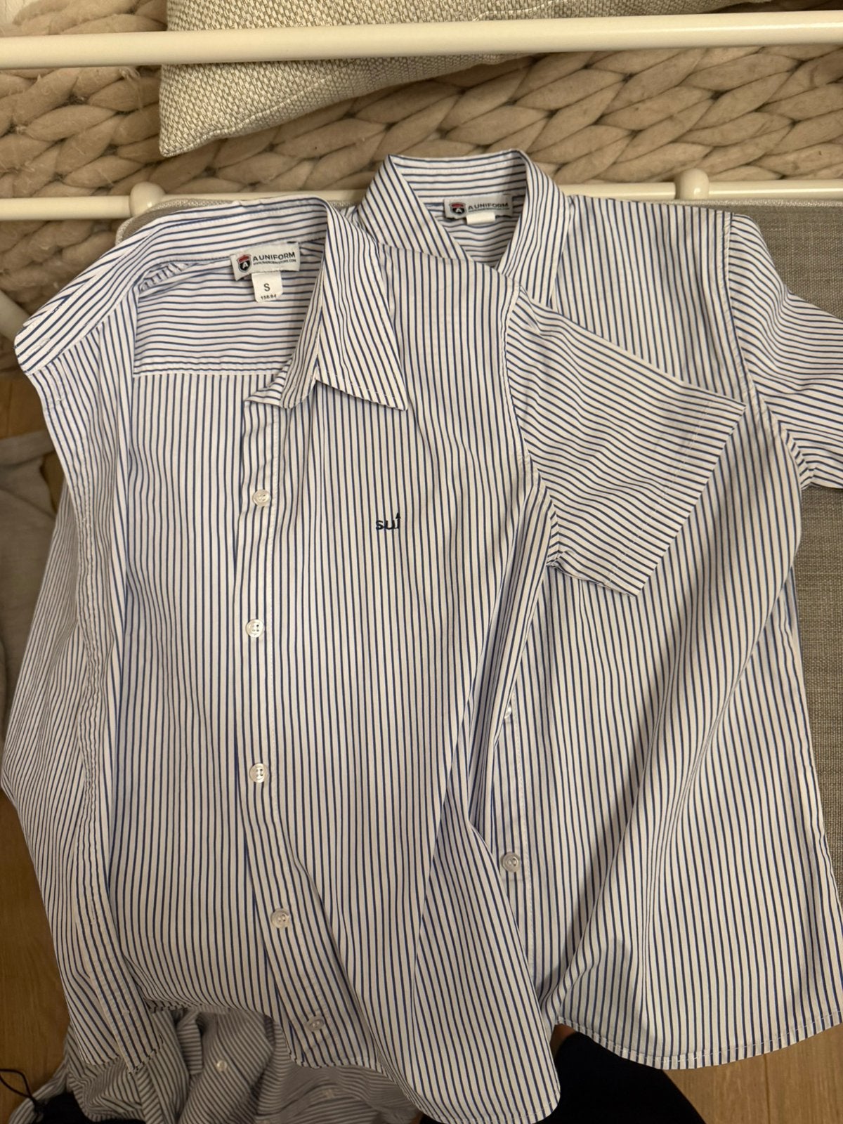 2 Sui uniform hemdjes, Envoi, Comme neuf, Taille 36 (S), Blanc