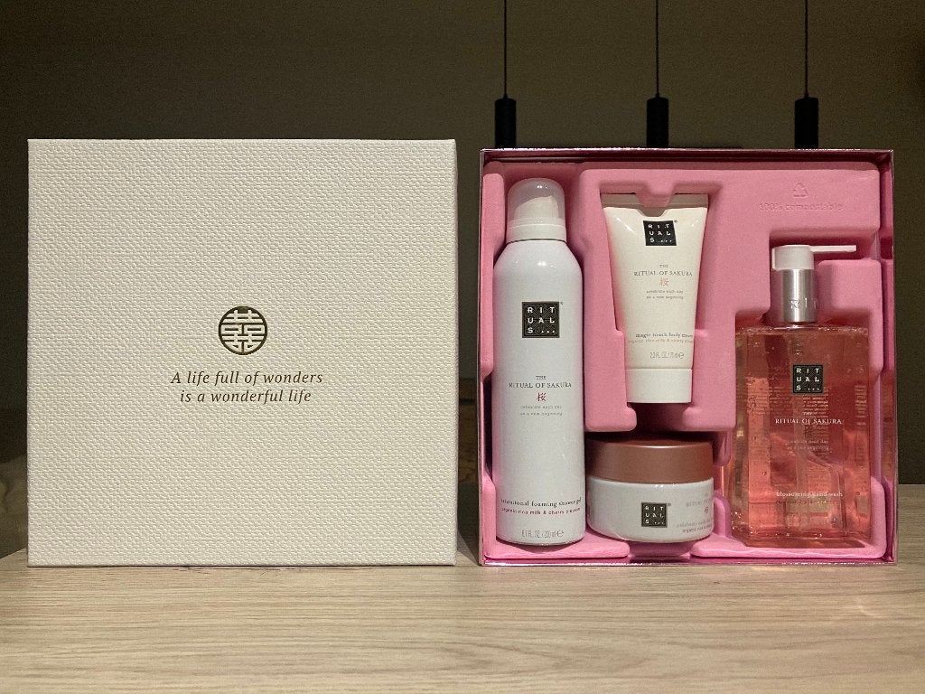 NIEUW : RITUALS Gift Set: The ritual of SAKURA - 40% !, Handtassen en Accessoires, Uiterlijk | Lichaamsverzorging, Nieuw, Ophalen of Verzenden