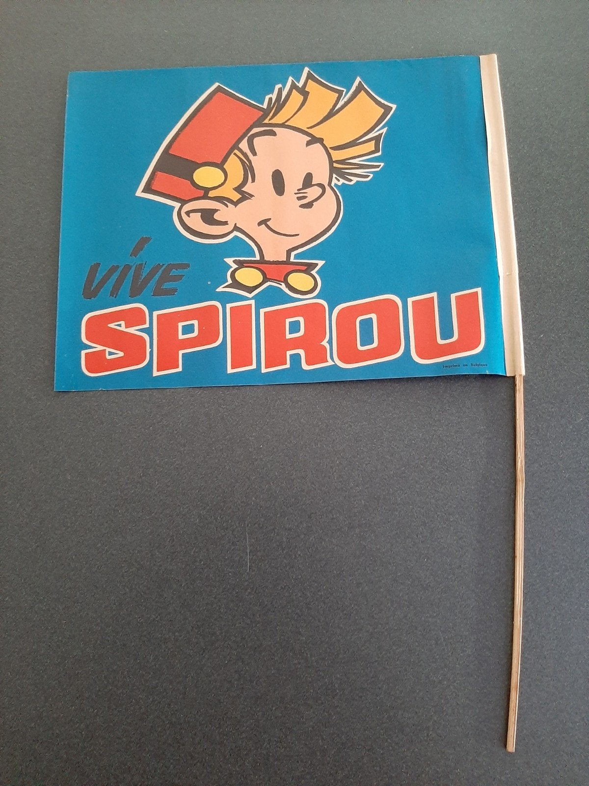 Vieux drapeau publicitaire Spirou TTBE, Livres, BD, Enlèvement ou Envoi