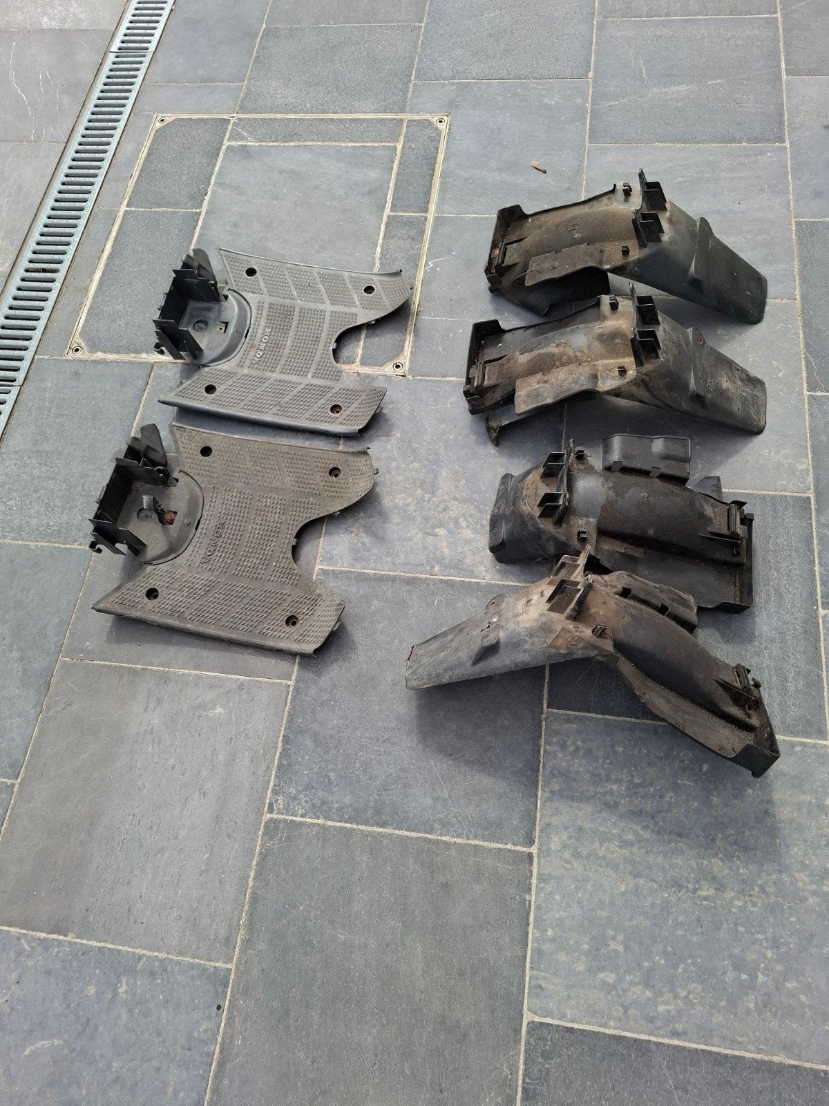 honda vision vloerplaat en  achterspatbord, Ophalen