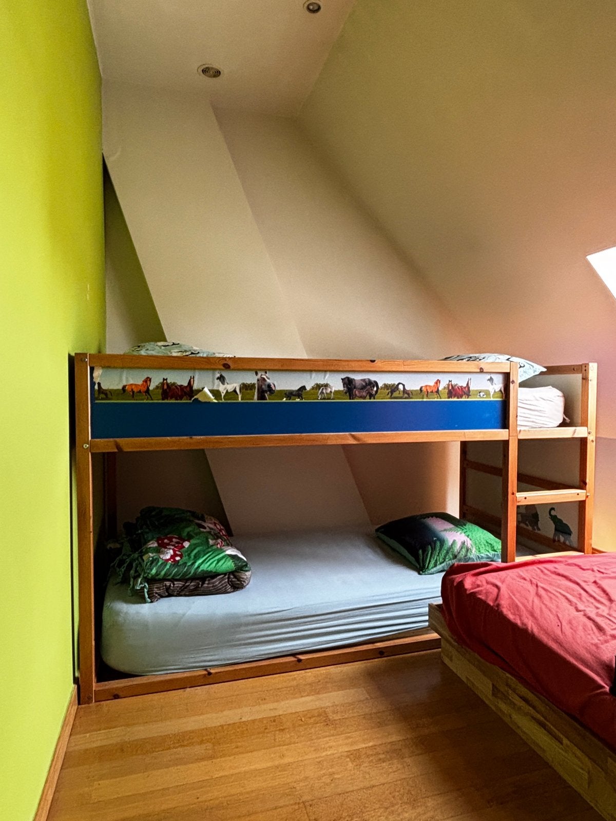 Hoogslaper ikea, Huis en Inrichting, Ophalen, Zo goed als nieuw
