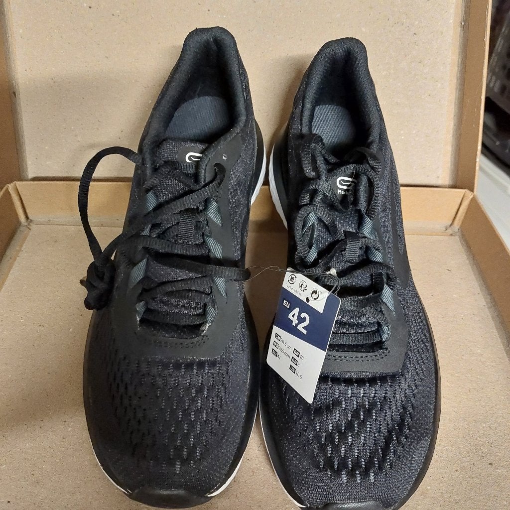 Vends 1 paire de Basket femme Kalenji neuve T42 : 20 euros, Sport en Fitness, Basketbal, Ophalen, Nieuw, Schoenen