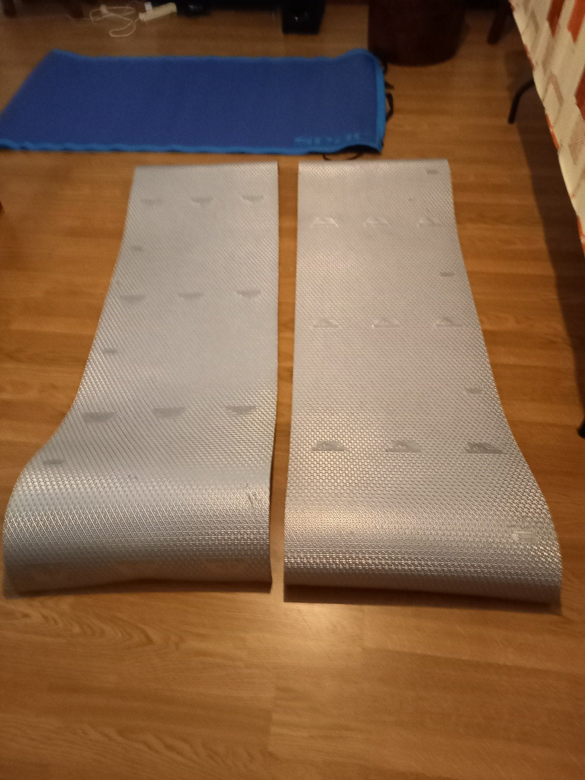 te koop 2 gymnastiekmatten en 1 blauwe strandmat, Huis en Inrichting, Ophalen