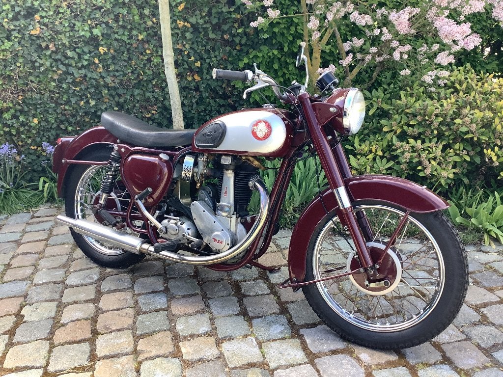 BSA B31 1957, Motoren