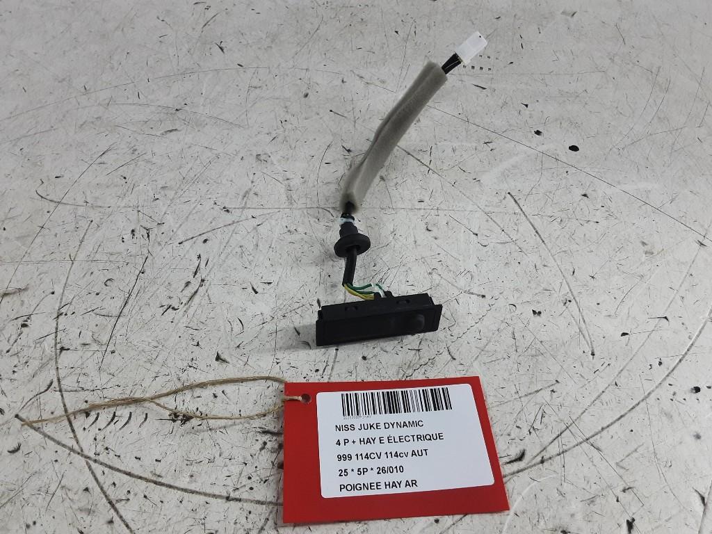 POIGNEE COFFRE / HAYON ARRIERE Nissan Juke (F16) (4X15K4), Mevr. I. Hauben, Utilisé, Rue de l'Espoir 34 34
4030  GRIVEGNÉE, BE