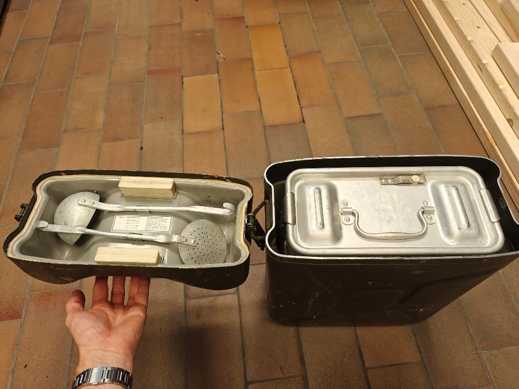 Militaire Warmhoudjerrycan (1985) – Bundeswehr Thermoport, Ophalen of Verzenden, Overige soorten, Overige typen