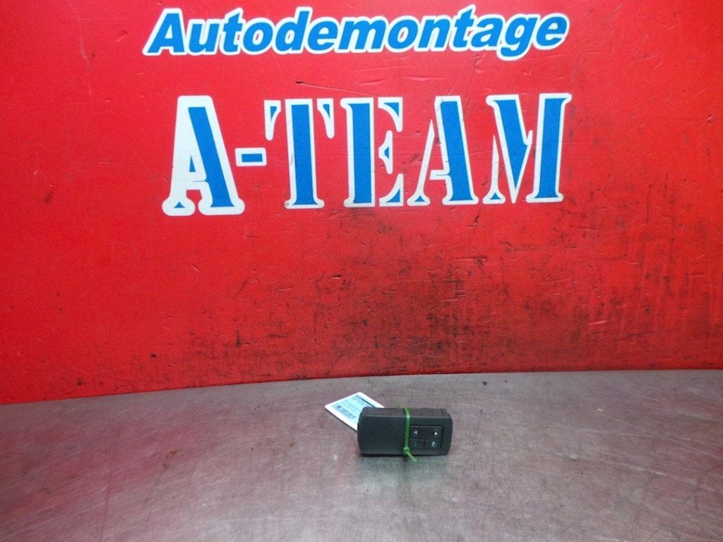 COMMUTATEUR VITRES ELECTRIQUES Vectra C GTS (|09185958|), Opel, Opel Automobile GmbH, Utilisé, Kontakt-opel@opel.com