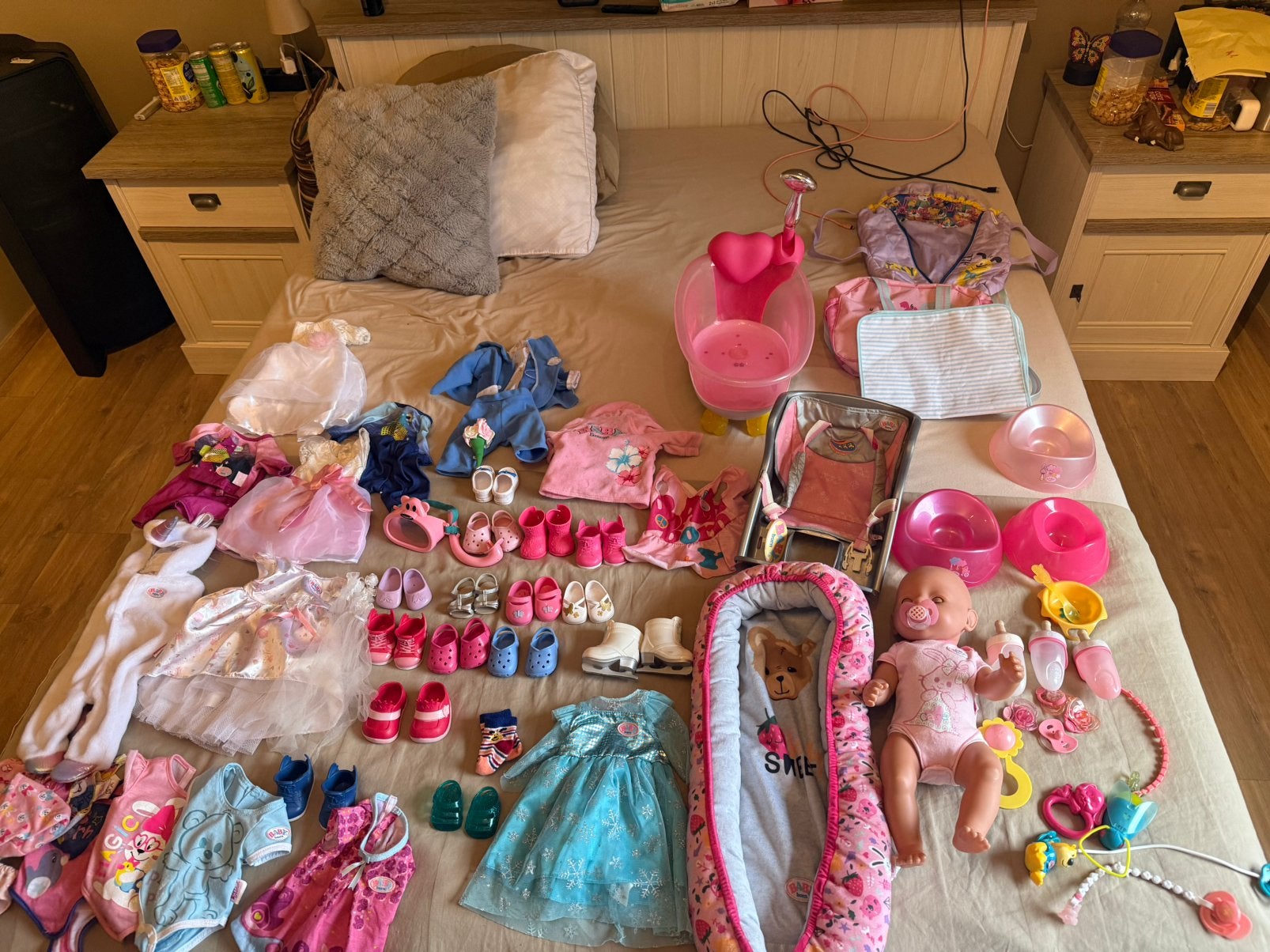 Mooi lot baby born, Kinderen en Baby's, Ophalen, Zo goed als nieuw, Babypop
