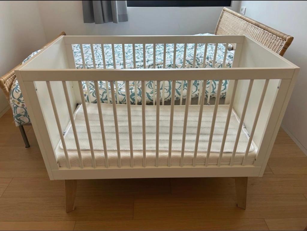 Babybedje, Kinderen en Baby's, Babywiegjes en Ledikanten, Ophalen, Gebruikt, Ledikant