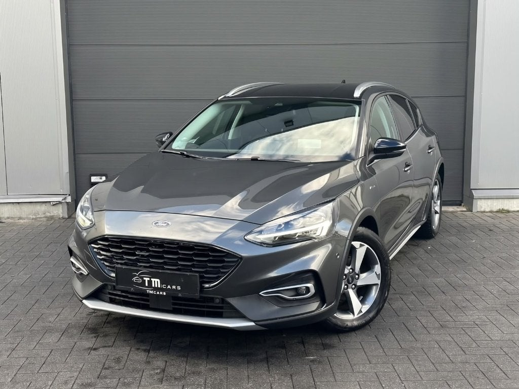 Ford Focus benzine 8.000km, Auto's, Dealer onderhouden, Stof, Bedrijf, 5 deurs