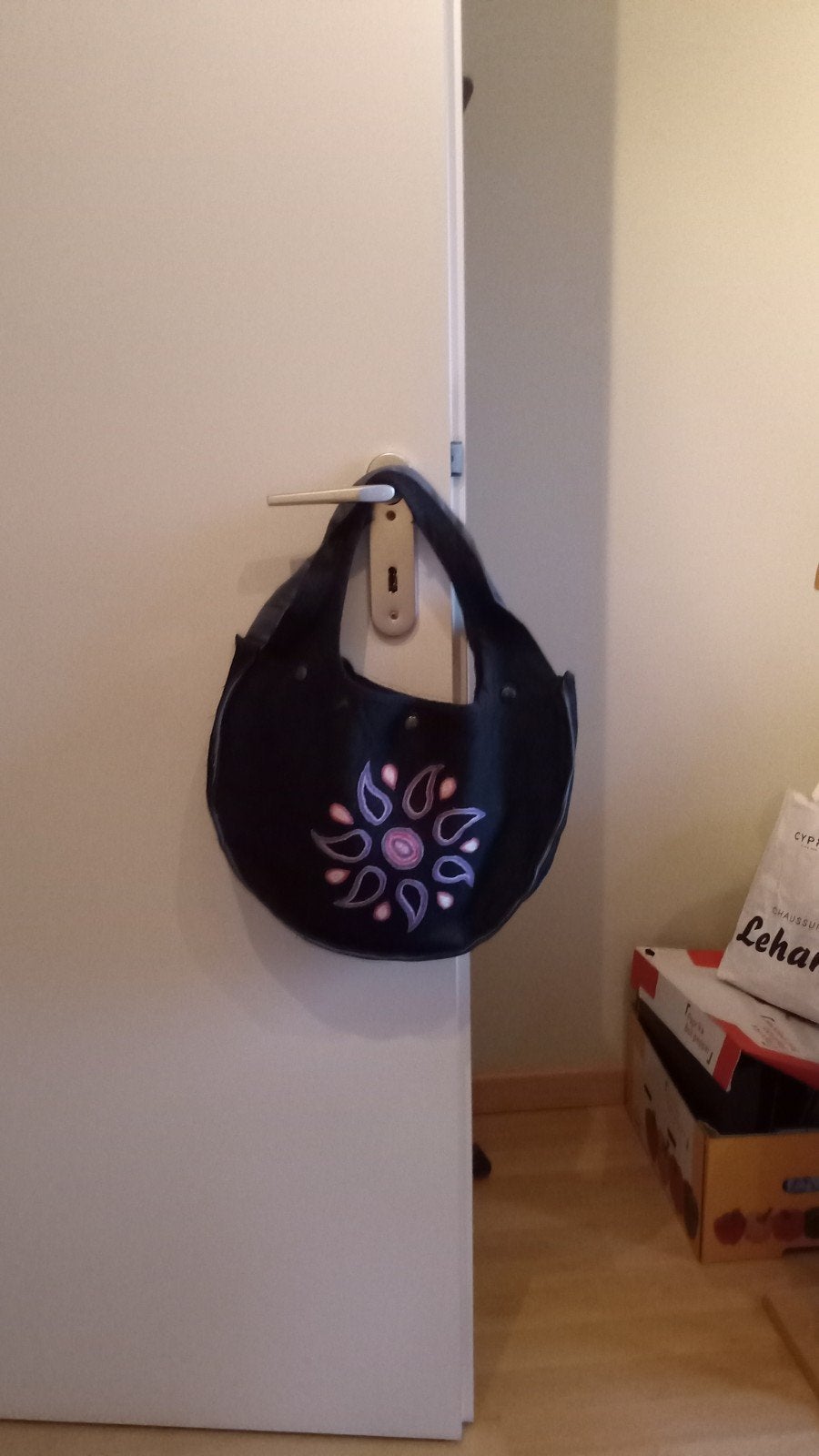 Av sac en toile de jeans brodé a la main et a pression, Bijoux, Sacs & Beauté, Sacs | Sacs Femme, Utilisé, Bleu, Sac à bandoulière