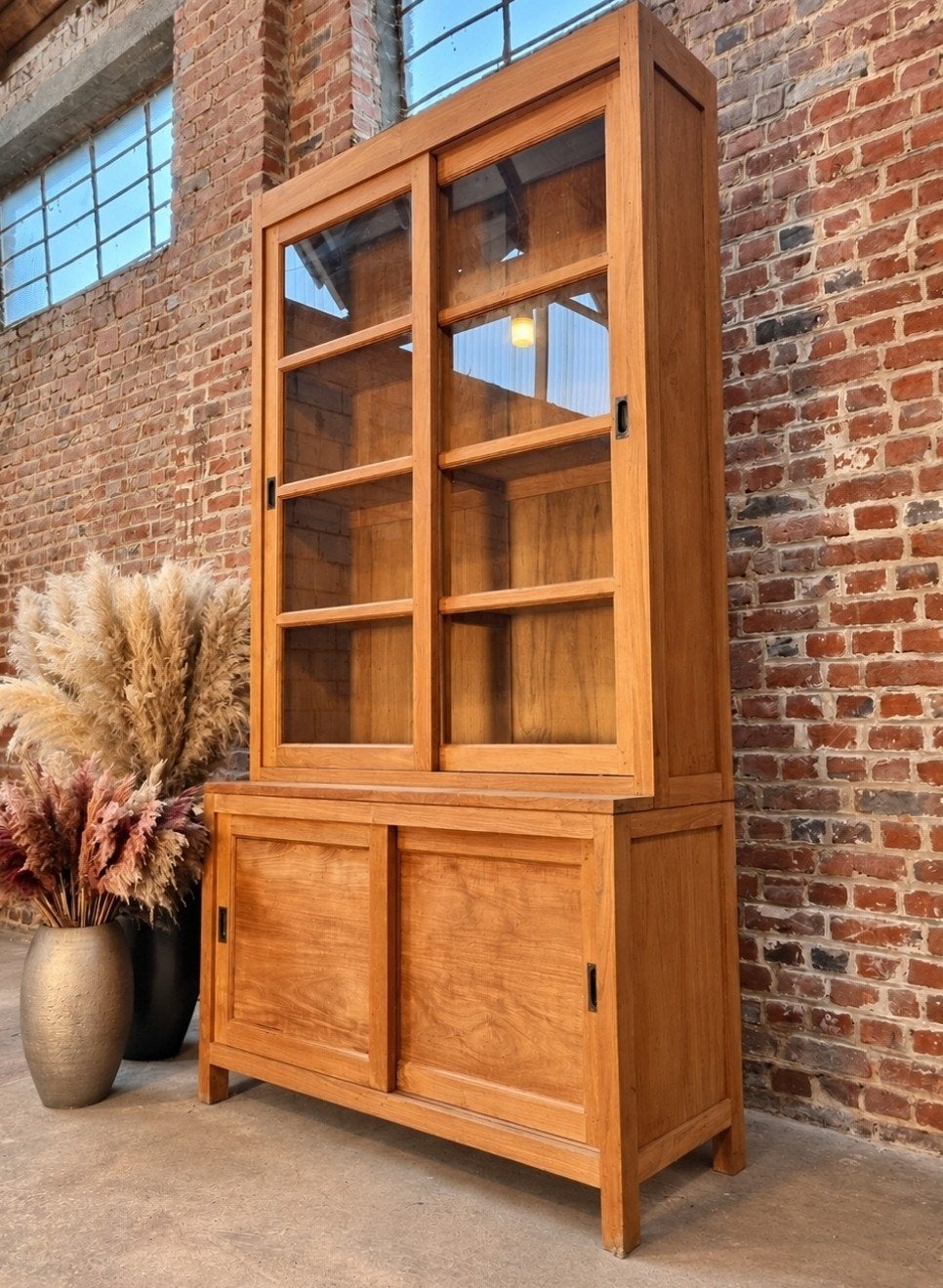 vitrine/buffet en teck ART :, Teck, 25 à 50 cm, Avec porte(s), .
