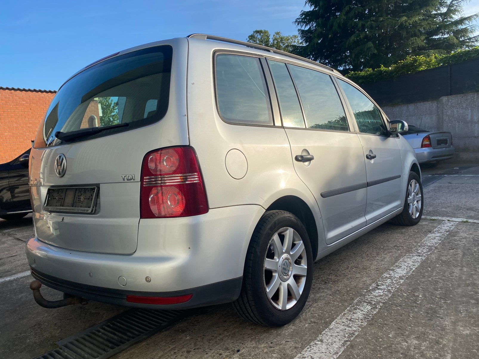 VW Touran 1.9 TDI, Autos, Argent ou Gris, Achat, Entreprise, Boîte manuelle