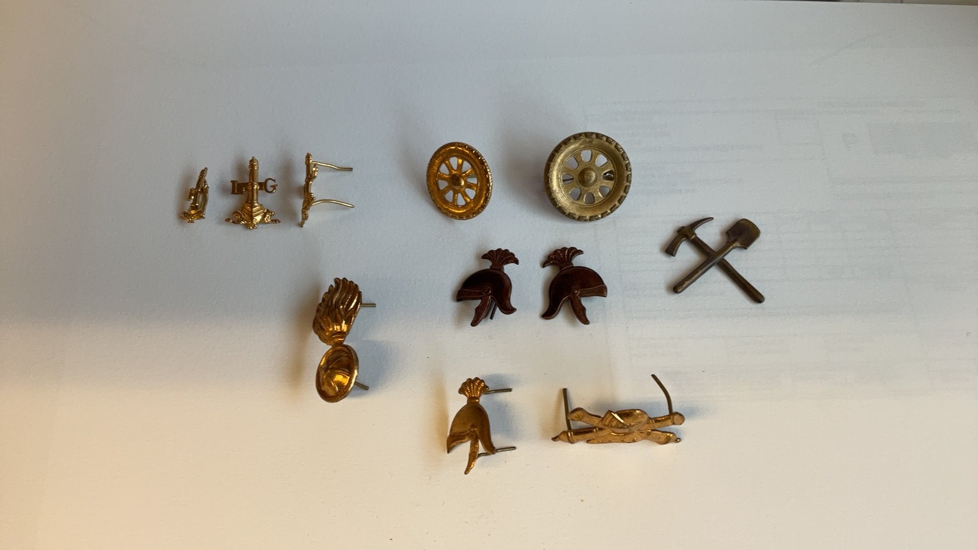 Lotje Originele Belgische emblemen 1940, Verzamelen, Militaria | Tweede Wereldoorlog, Ophalen of Verzenden