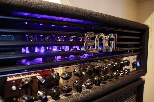 TETE AMPLI AVEC FLY CASE 100 WATTS ENGL AVEC FLYCASE, Musique & Instruments, Enlèvement, Comme neuf, Guitare, 100 watts ou plus