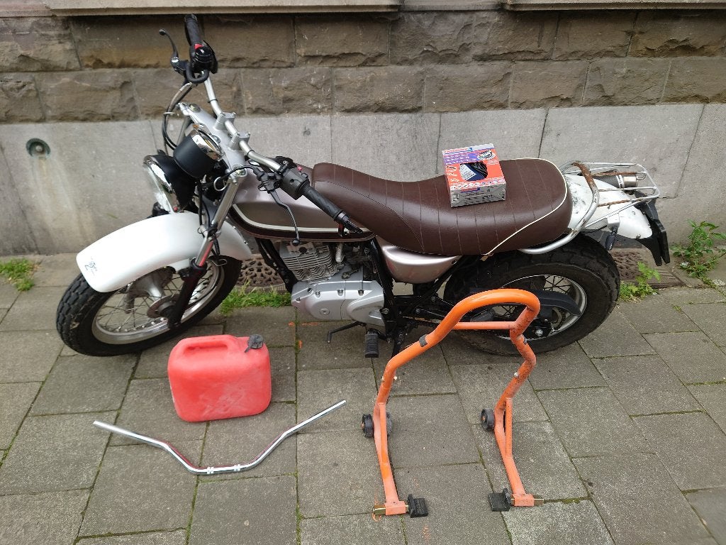 Suzuki CanVan RV 125, Motos, Occasion, Échappement sport, Particulier, 1 cylindre