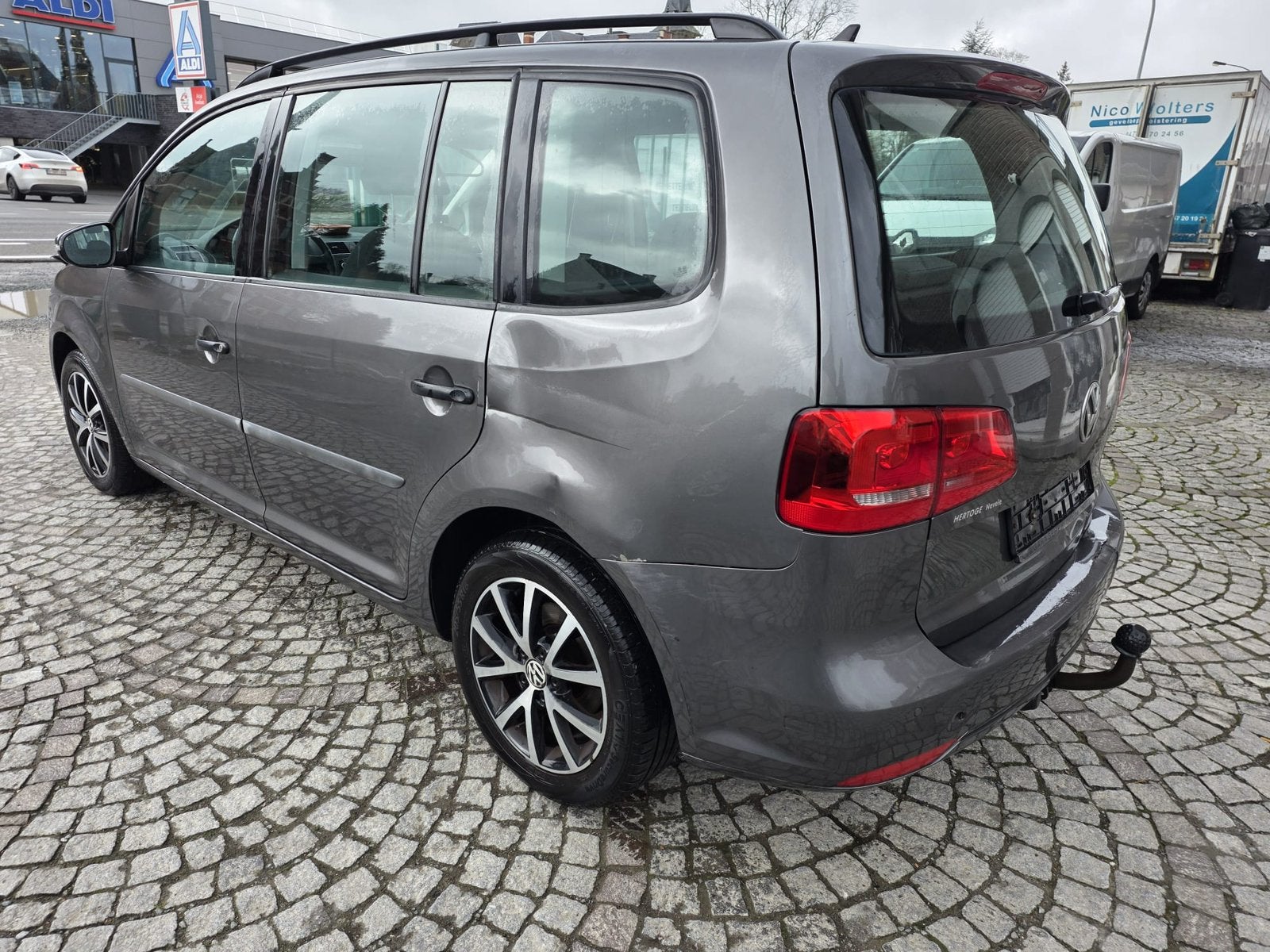 Volkswagen touran 1.6 diesel 7 plaats, Auto's, Volkswagen, Euro 5, Bedrijf, Diesel, Te koop