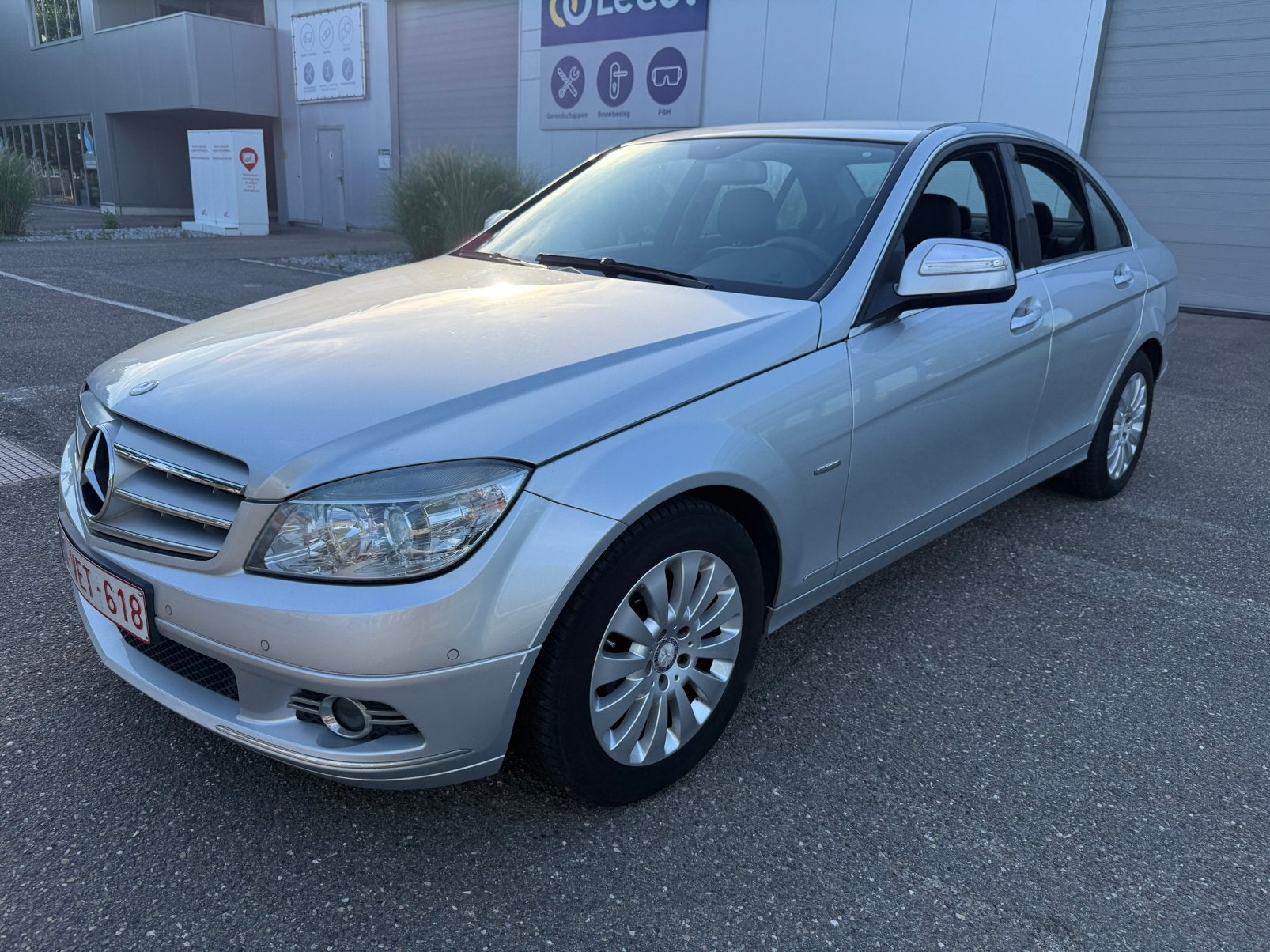 Mercedes C200 W204 Automatic 1er propriétaire 160000Km, Autos, Mercedes-Benz, Particulier, Capteur de lumière, Automatique, Cuir