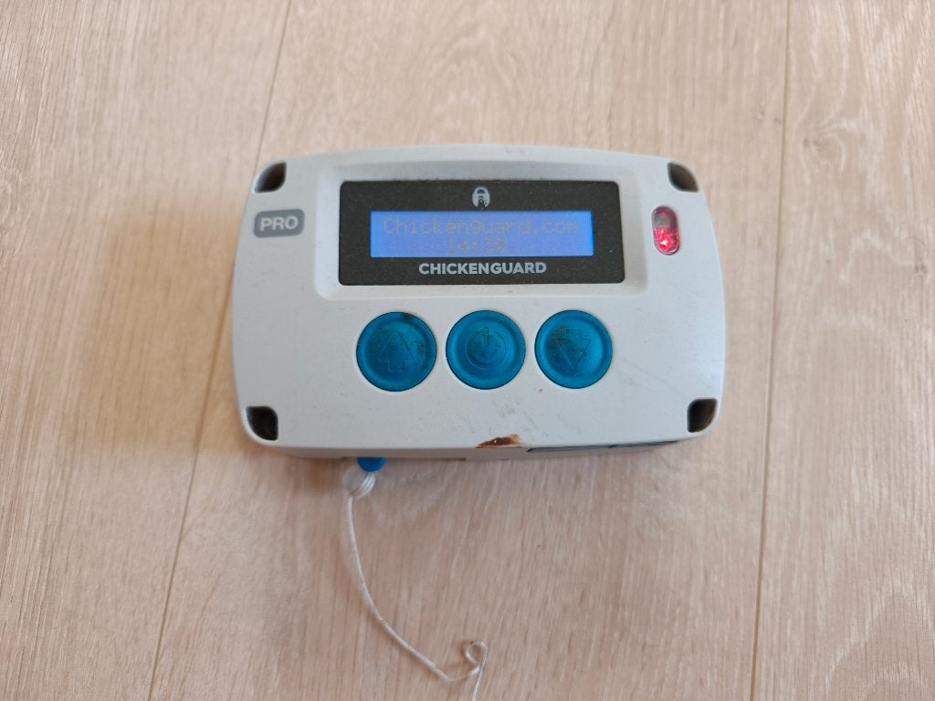 Chickenguard Pro - ouvre-porte automatique pour poulailler, Animaux & Accessoires, Enlèvement ou Envoi, Utilisé, Autres types