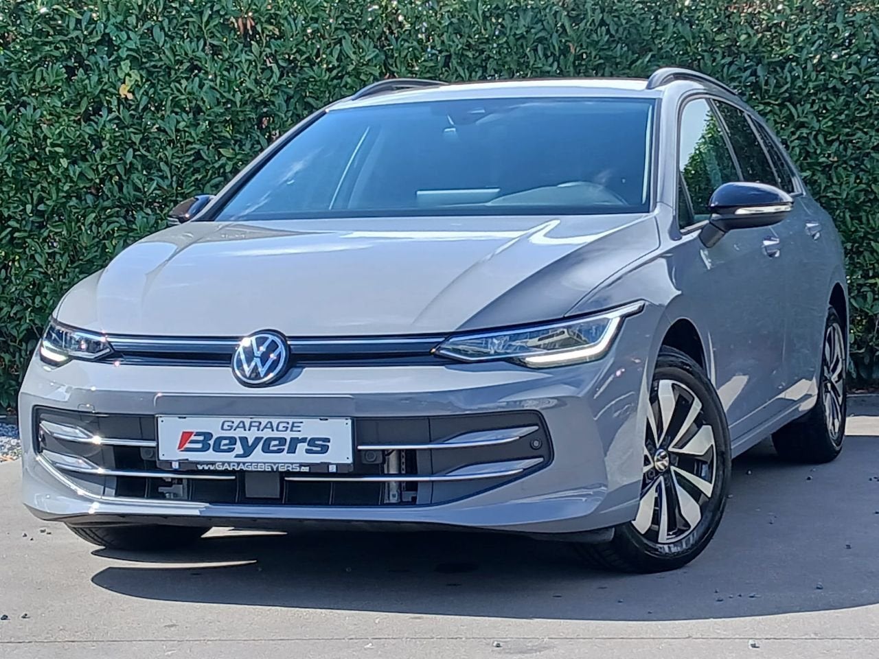 Volkswagen Golf VIII VARIANT GOAL 1.5 eTSI 115PK (bj 2025), Auto's, Stof, 4 cilinders, 116 pk, 5 deurs