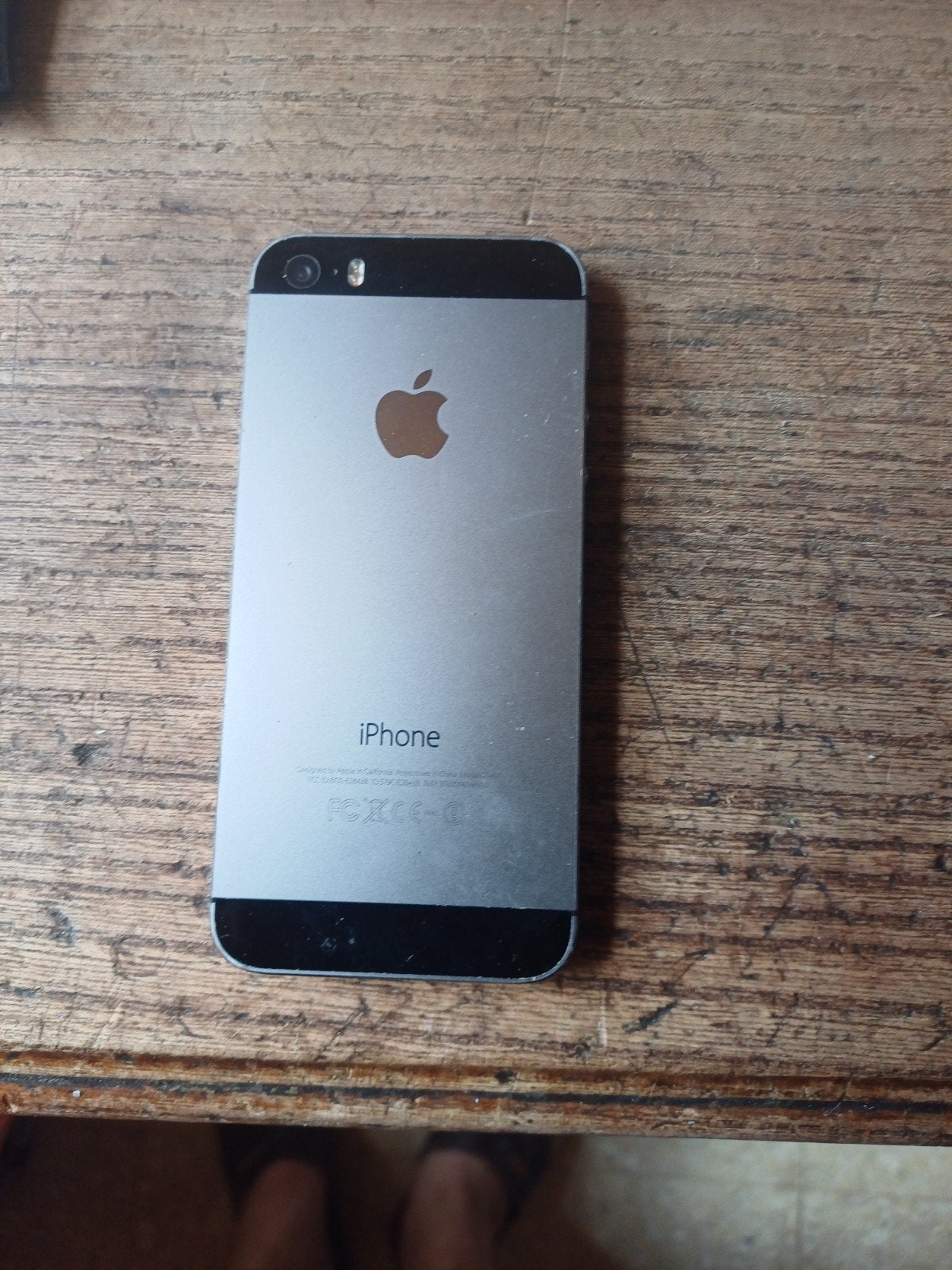 IPhone, Enlèvement