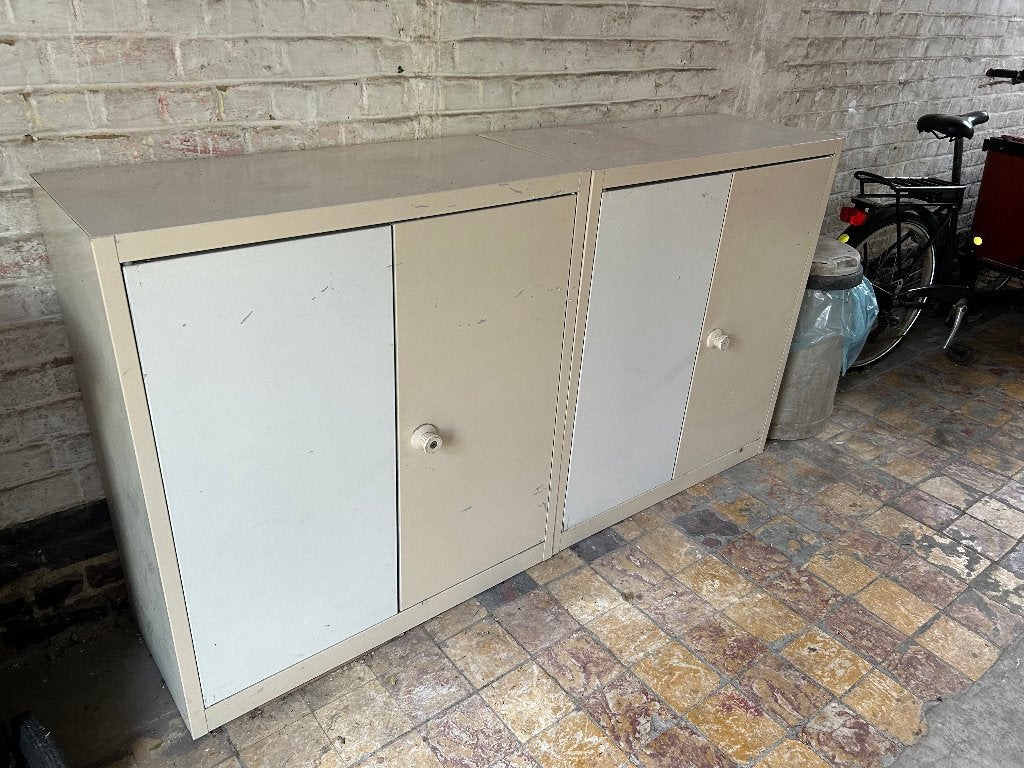 Twee metalen (hang)kastjes, Huis en Inrichting, Ophalen, Gebruikt