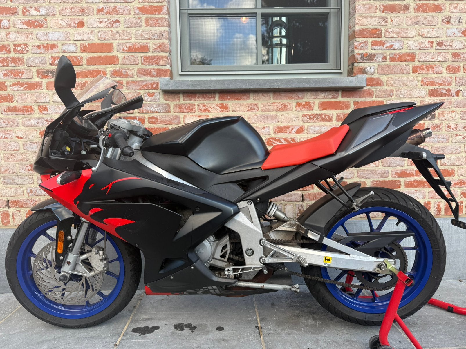 Aprilia RS 50 d'ici 2007 2 Tact, Vélos & Vélomoteurs, Enlèvement