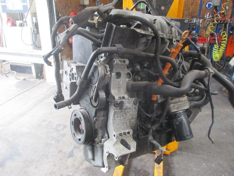 MOTEUR Volkswagen Golf IV (1J1) (motorcode--apk), Autos : Pièces & Accessoires, Moteurs & Accessoires, Volkswagen, Utilisé