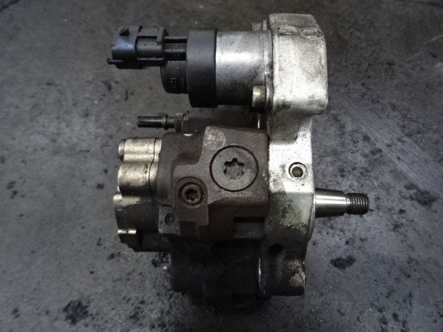 POMPE HAUTE PRESSION Renault Laguna II (BG) (0445010075), Renault, Mevr. I. Hauben, Utilisé, Rue de l'Espoir 34 34
4030  GRIVEGNÉE, BE