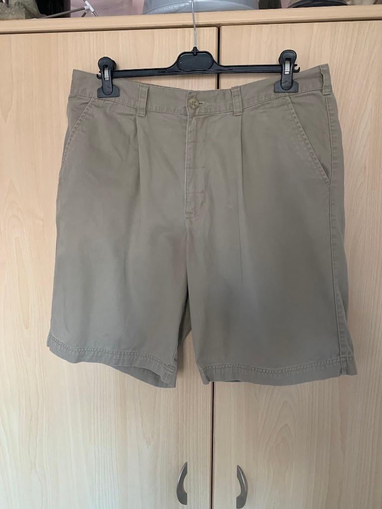 short, bermuda bruin maat 48C - taille 92cm, Kleding | Heren, Broeken en Pantalons, Bruin, Maat 48/50 (M), Zo goed als nieuw, C&A