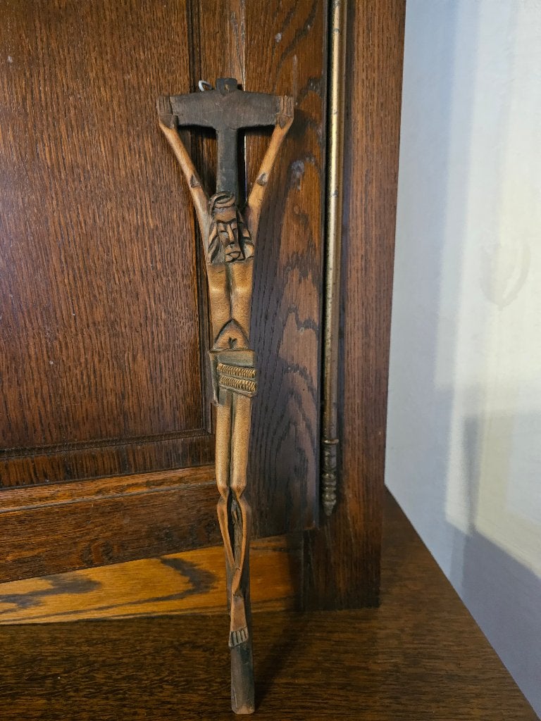 handgesneden kruisbeeld, Antiek en Kunst, Ophalen, Houtsnijwerk, Handgemaakt, 20 - 50 cm