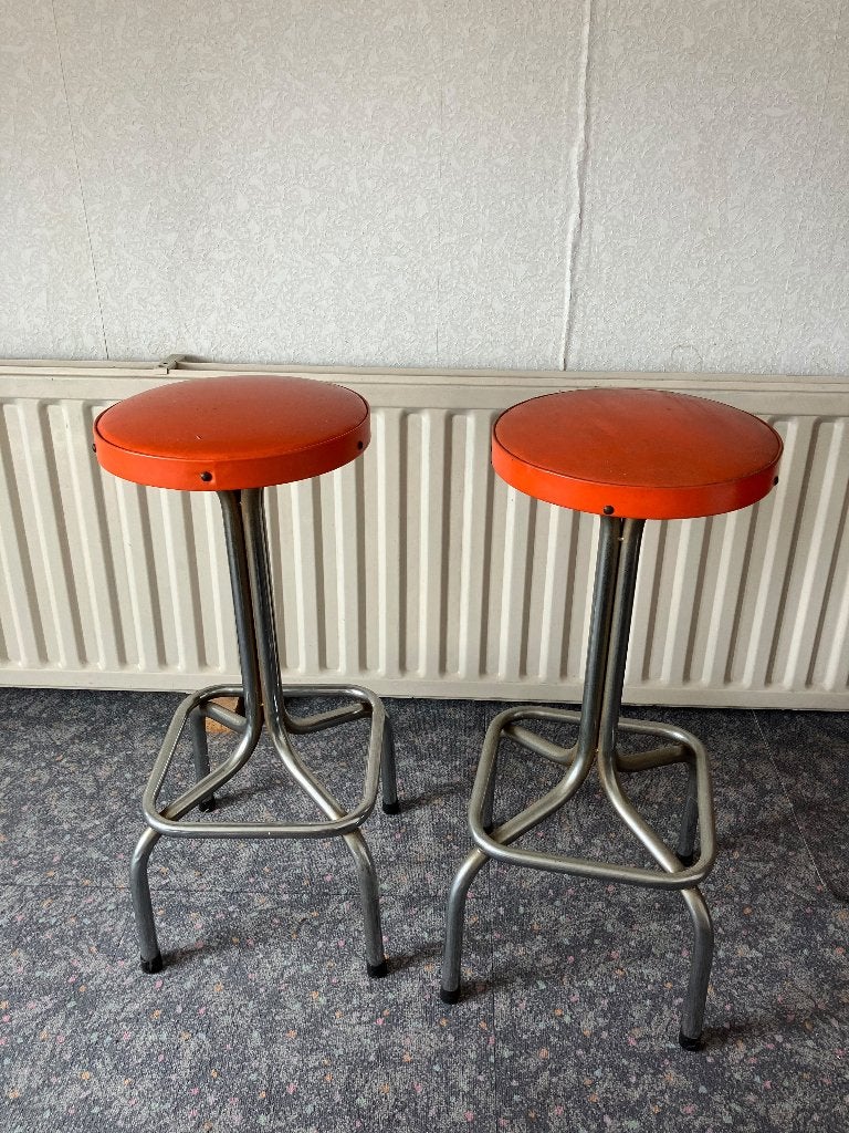 Retro barkrukken, 2 krukken, Ophalen, Gebruikt, 60 tot 90 cm