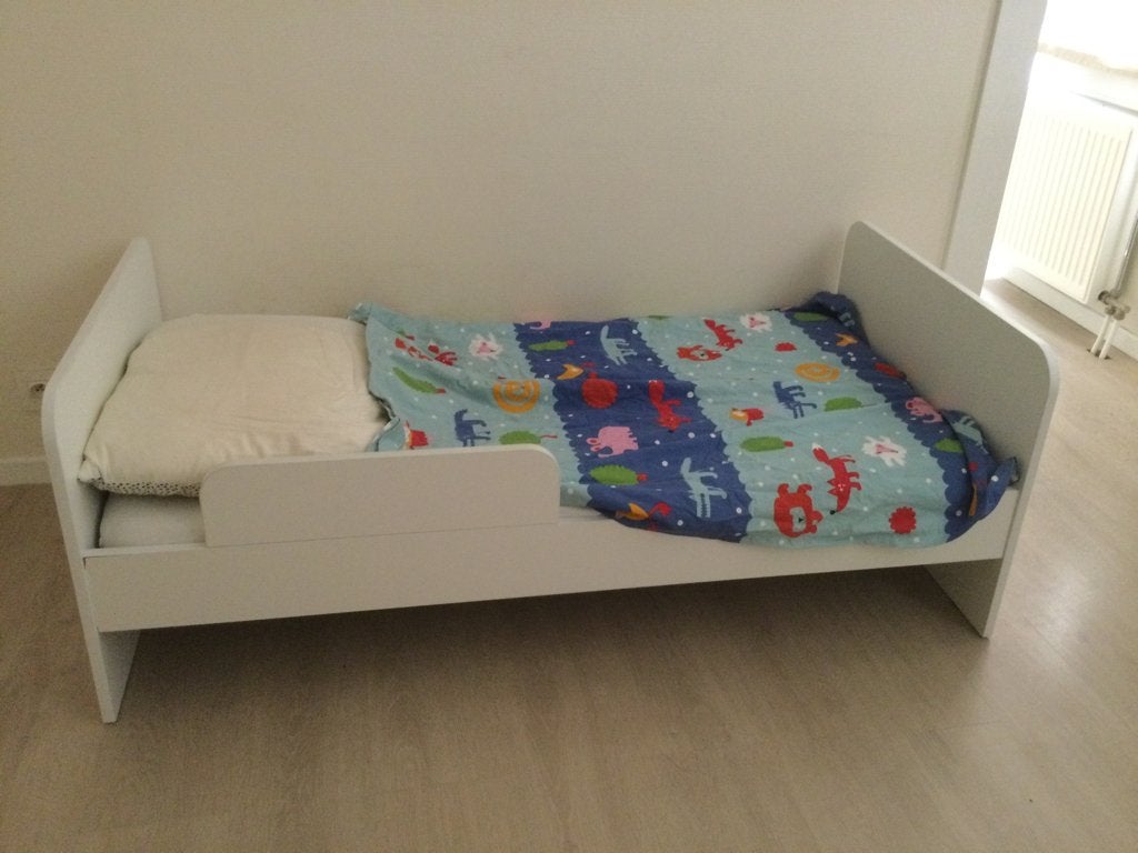 Petite amélie peuterbed, Ophalen, Zo goed als nieuw, Minder dan 140 cm, Matras