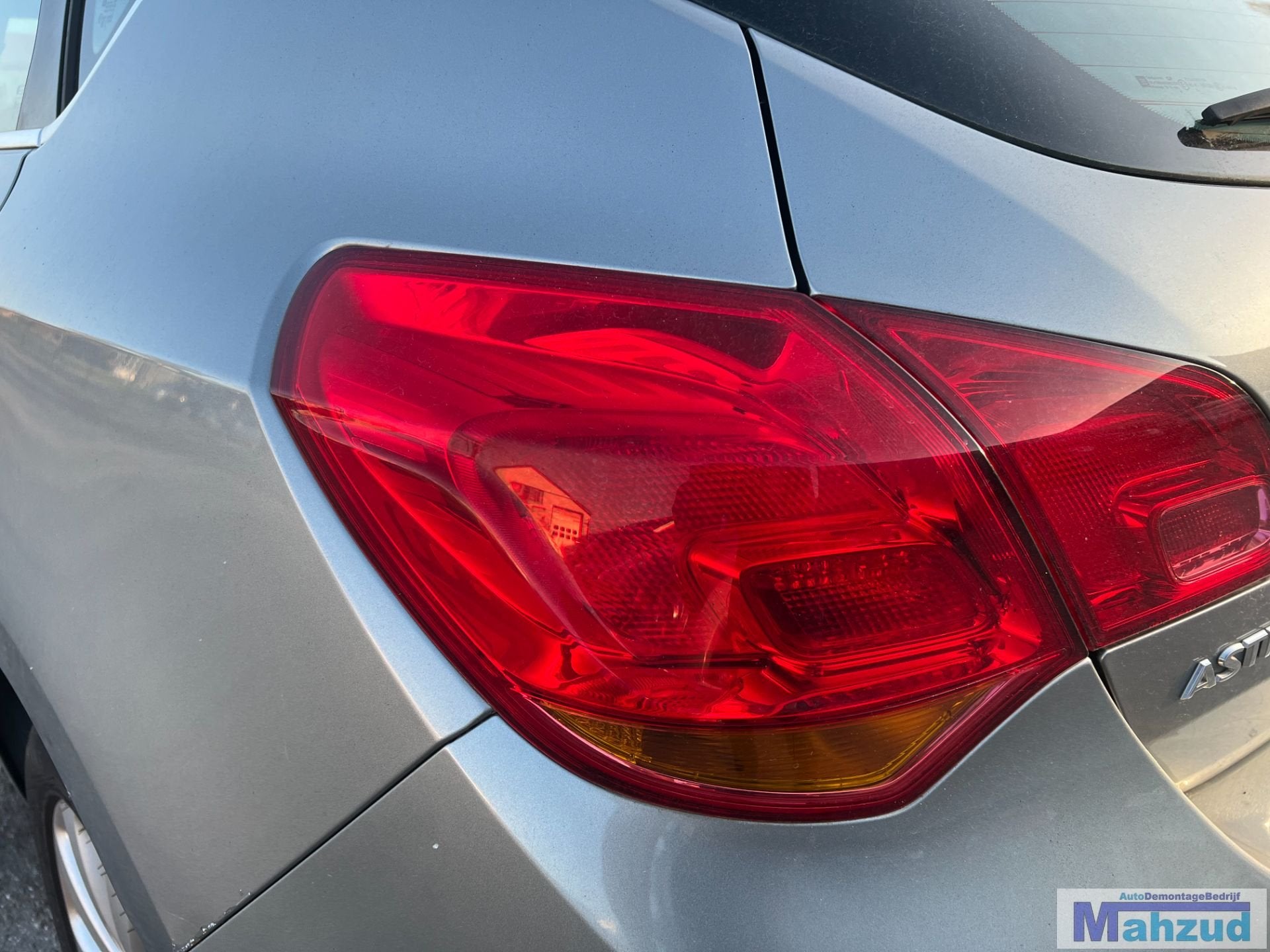 OPEL ASTRA J hatchback links achterlicht 2009-2015, Gebruikt, Opel Automobile GmbH, Kontakt@opel-infoservice.de, Opel