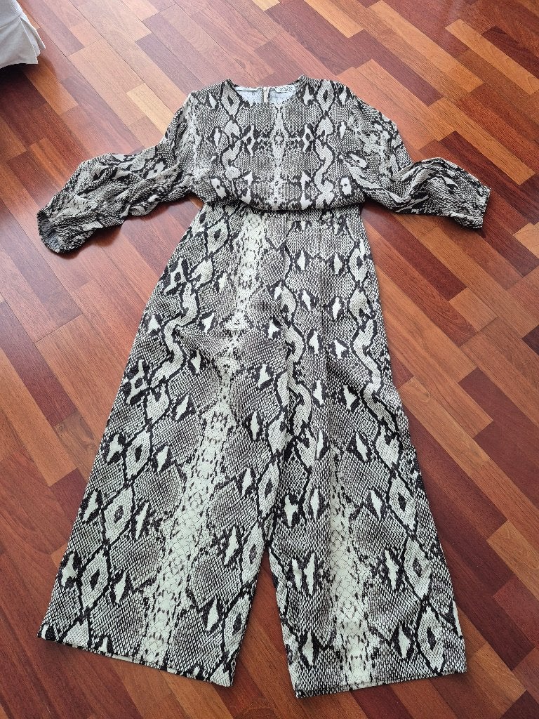 Essentiel ensemble broek + bloes, Maat 38/40 (M), Overige kleuren, Verzenden, Zo goed als nieuw