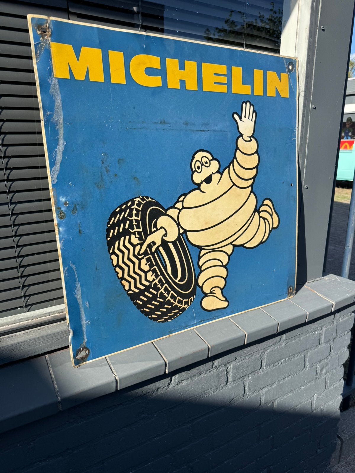 Pneus MICHELIN - vieux panneau publicitaire, Collections, Enlèvement ou Envoi, Utilisé, Panneau publicitaire