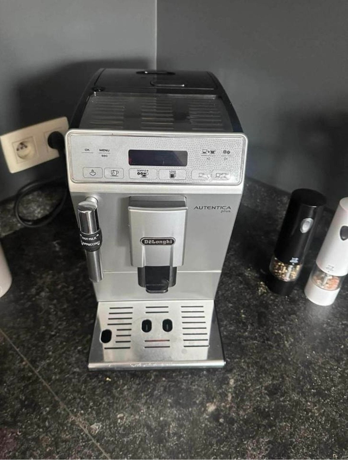 Machine à café Delonghi, Enlèvement, Comme neuf, Café moulu