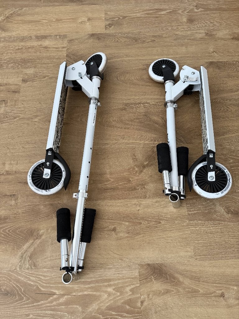 2x kinderstep te koop | Wit met print | €15/stuk, Ophalen, Zo goed als nieuw, Gewone step
