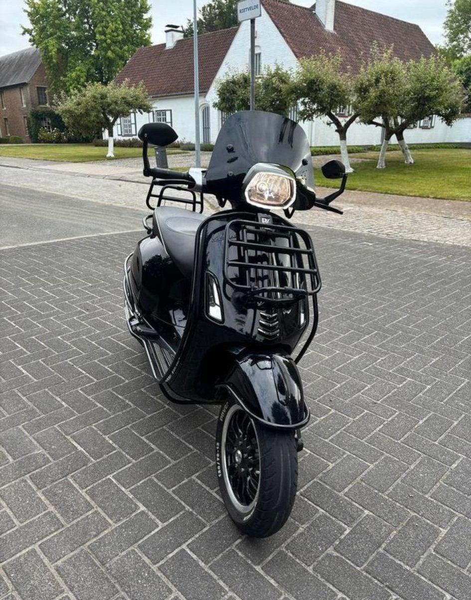 Vespa Sprint 2019 Notte, Ophalen, Zo goed als nieuw, Benzine, 50 cc