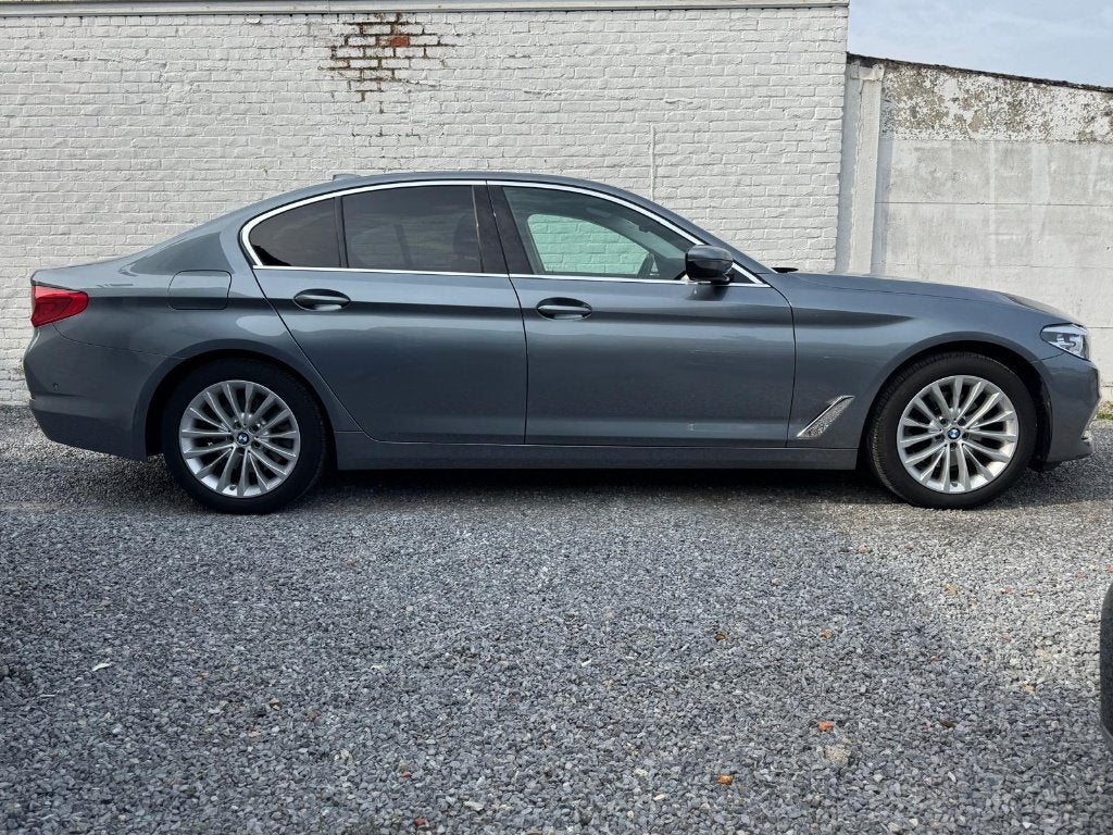 BMW 518 d * BTW / TVA * FULL HISTORIEK * CAMERA * NAV, Cuir, Argent ou Gris, Éclairage LED, Entreprise