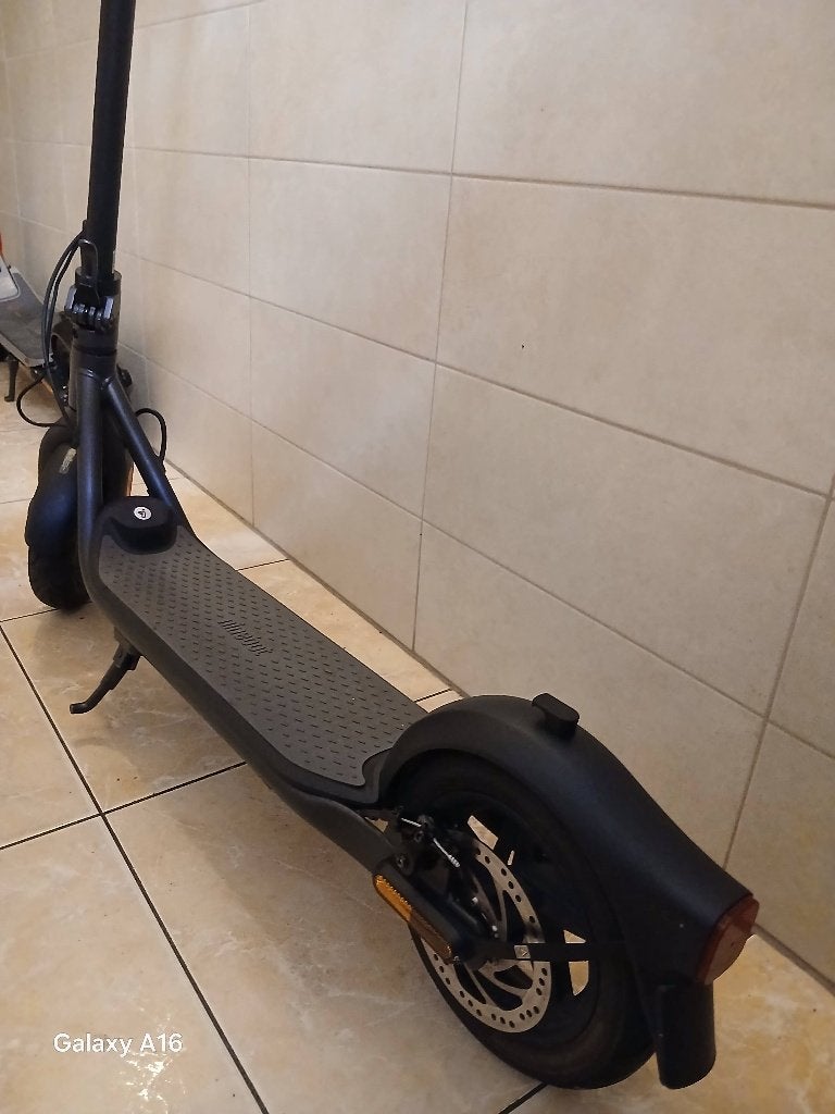 Elektrische step segway ninebot F2 paar maand oud, Ophalen, Zo goed als nieuw, Elektrische step (E-scooter), Segway ninebot