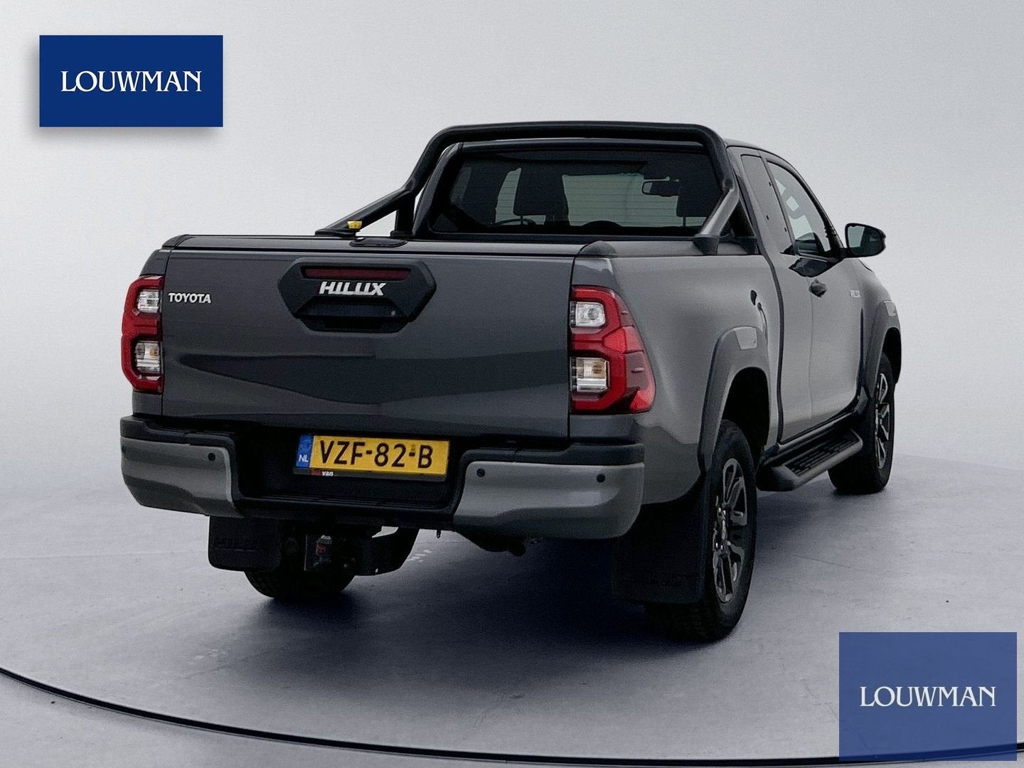 Toyota HiLux 2.8 D-4D Xtra Cab Invincible Leder Trekhaak 3.5, Auto's, Automaat, Bedrijf, Te koop, Parkeersensor