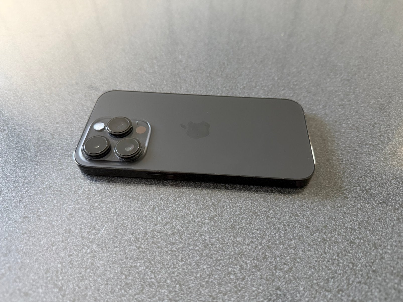 iPhone 14 pro - sans rayures + coque Wiiuka gratuite, Enlèvement, Comme neuf