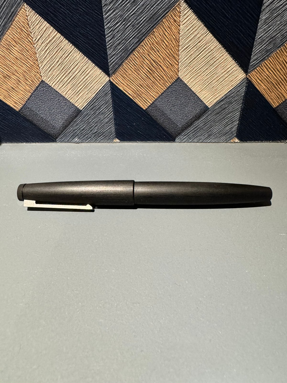 LAMY 2000 vulpen in nieuwstaat – iconisch design, Ophalen of Verzenden, Zo goed als nieuw, Vulpen, Overige merken