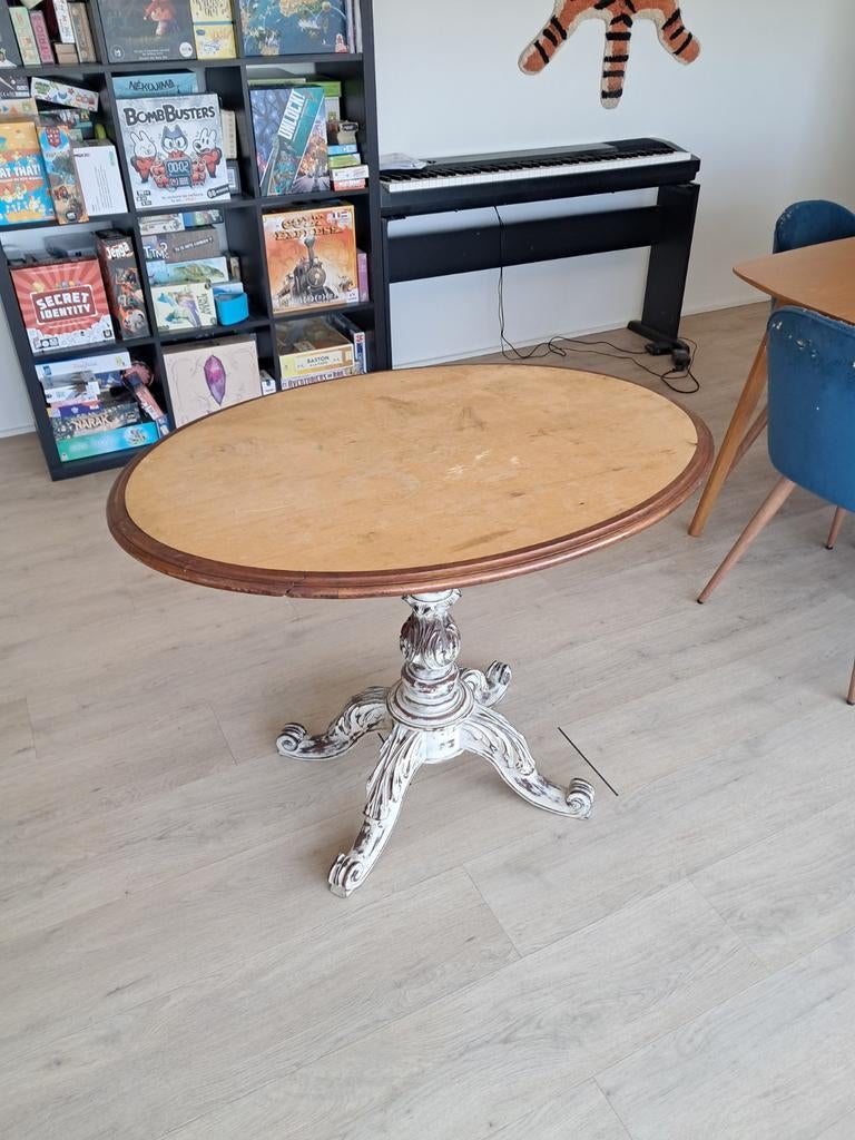 Table en bois, Ophalen