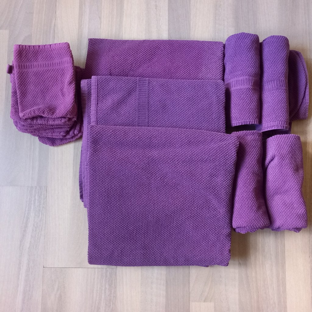 Ensemble de serviettes et de gants de toilette, Enlèvement ou Envoi, Comme neuf
