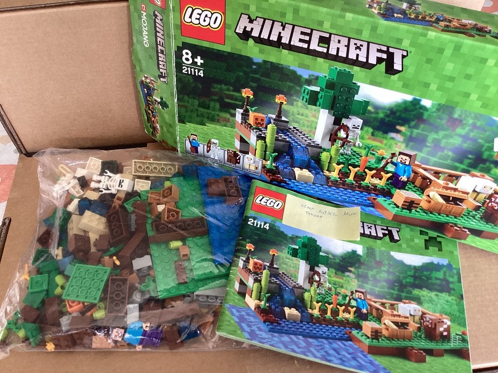 Lego minecraft 2 setjes, Minecraft, Lego, Ophalen of Verzenden, Zo goed als nieuw