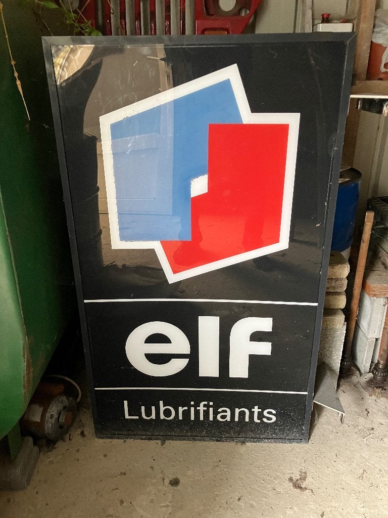 Enseigne elf, Ophalen