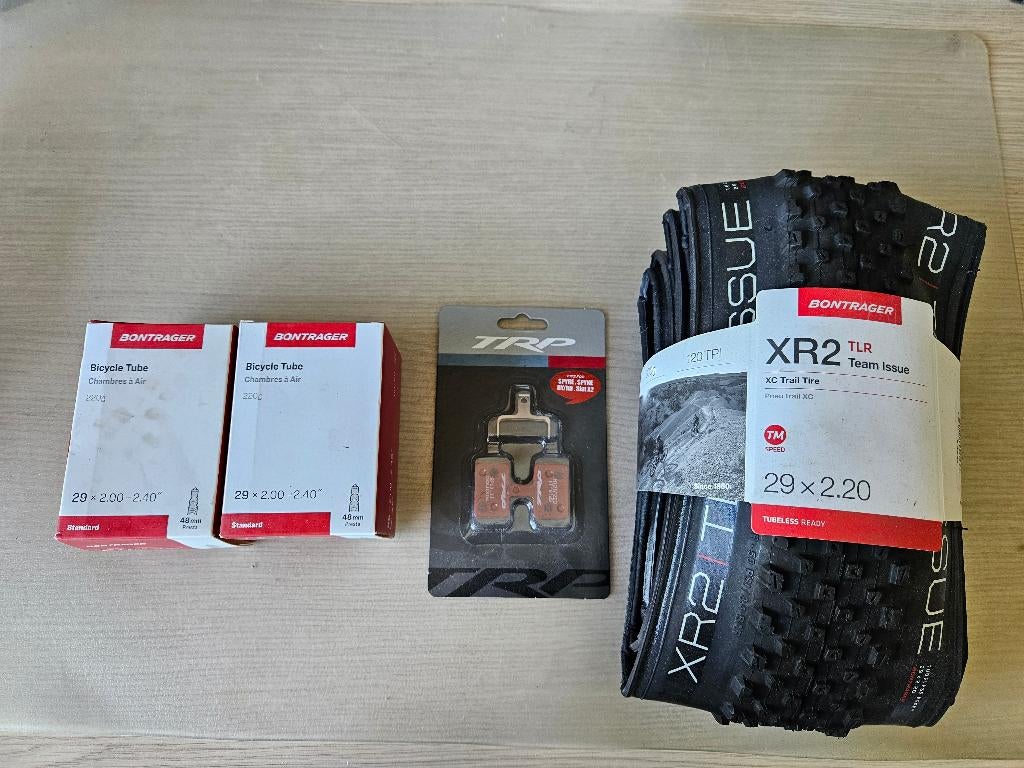 Binnenbanden, buitenbanden en remplaatjes, Fietsen en Brommers, Ophalen, Band, Nieuw, Bontrager